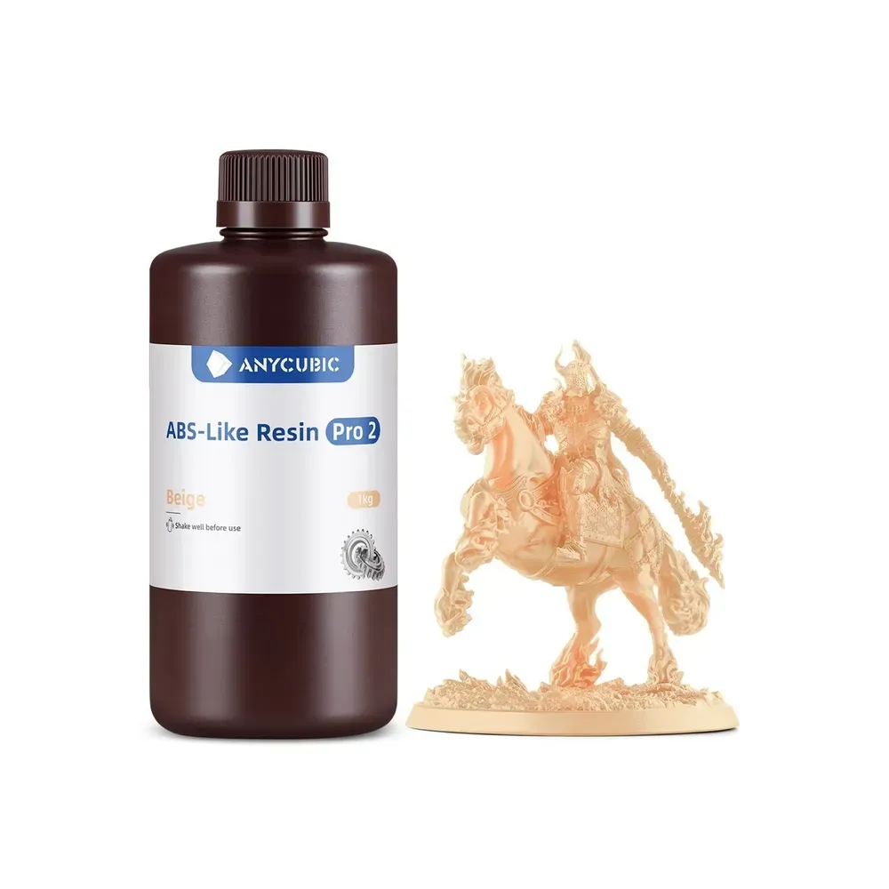 Флакон фотополимерной смолы Anycubic ABS-Like Resin Pro 2 бежевого цвета 1 кг и напечатанная из неё фигурка всадника
