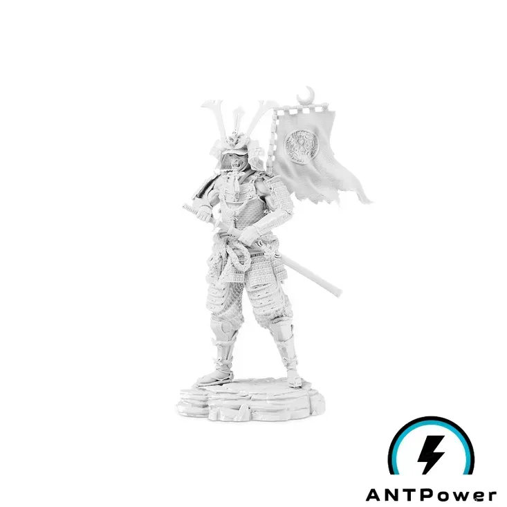 Фигурка самурая, напечатанная из смолы Anycubic Standard Resin Basic белого цвета